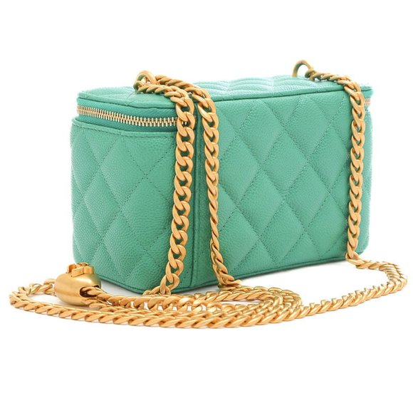 Chanel Matelasse Small Vanity Heart Chain Shoulder Bag Green AP3204 - Picture 2 of 9